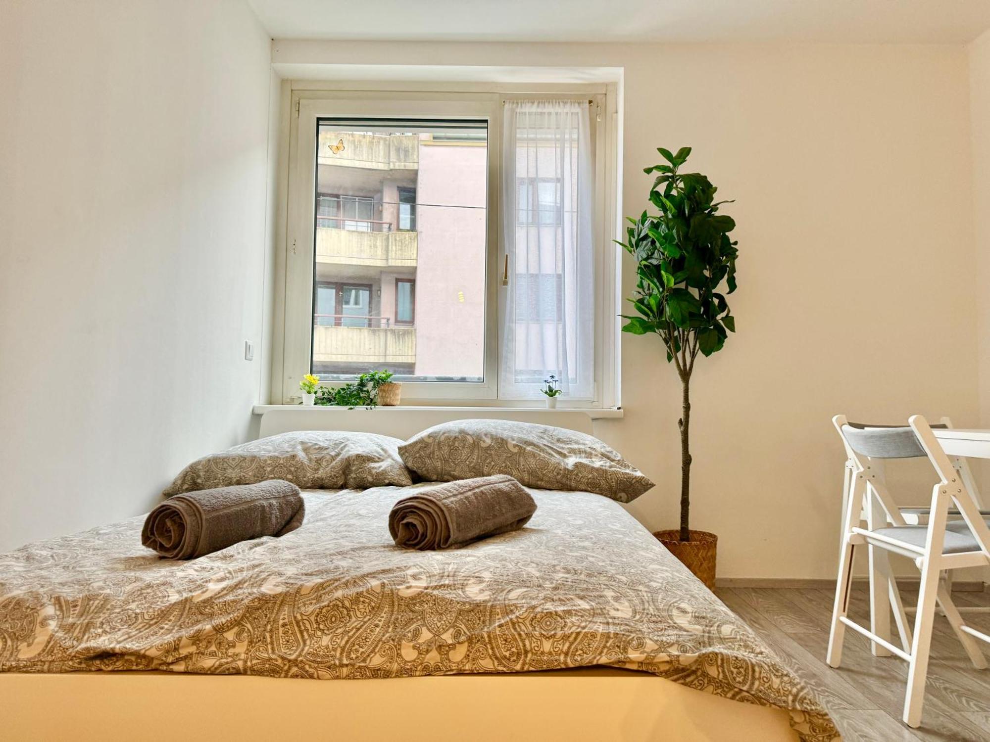 Stylish Schonbrunn Apartments With Free Parking Wien Exterior foto