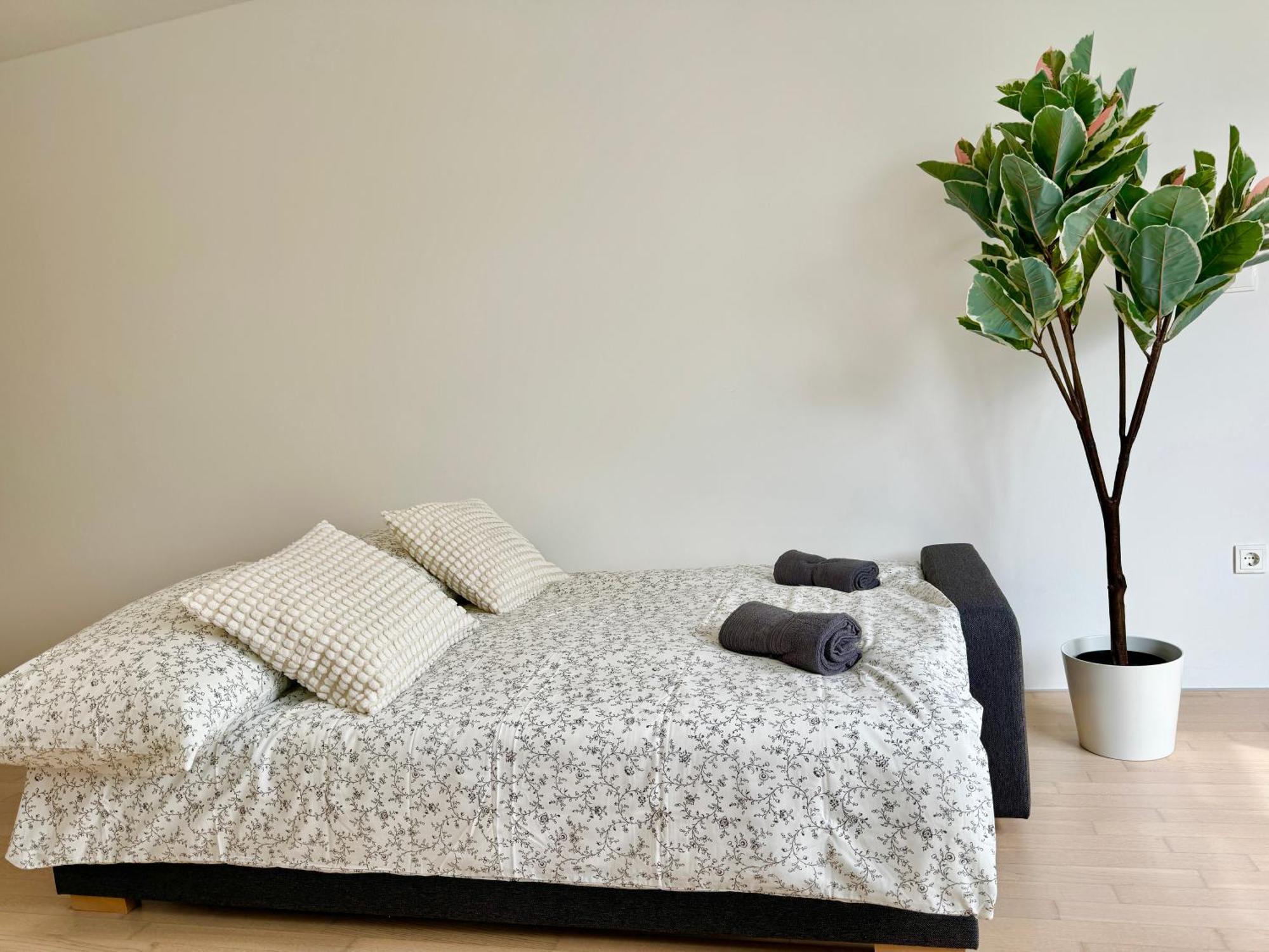 Stylish Schonbrunn Apartments With Free Parking Wien Exterior foto