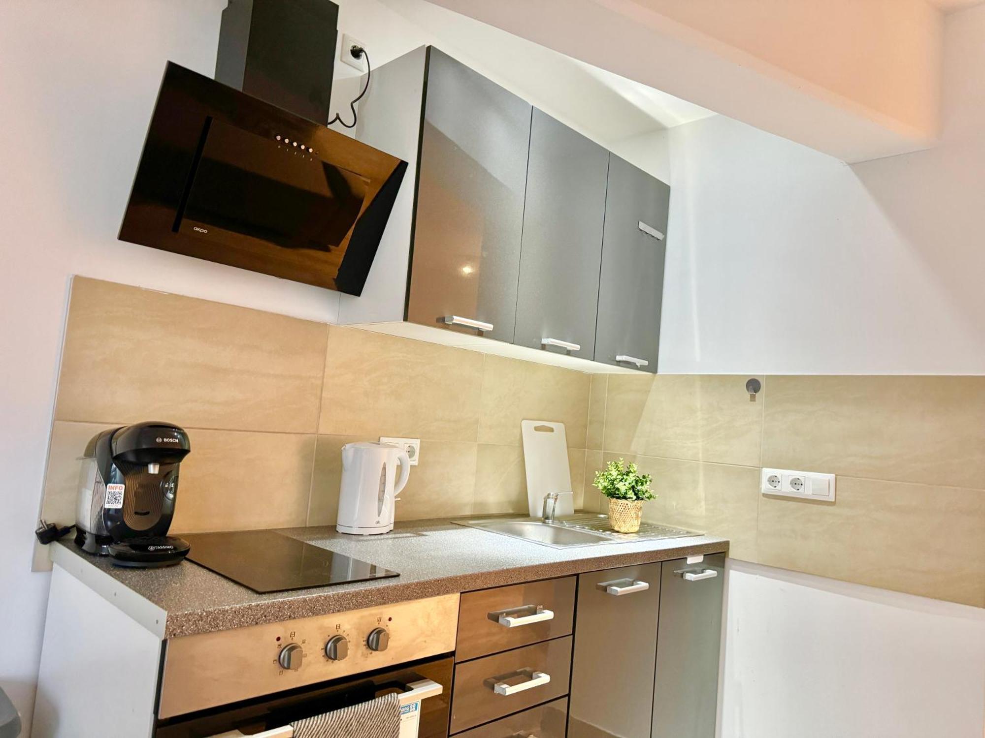 Stylish Schonbrunn Apartments With Free Parking Wien Exterior foto
