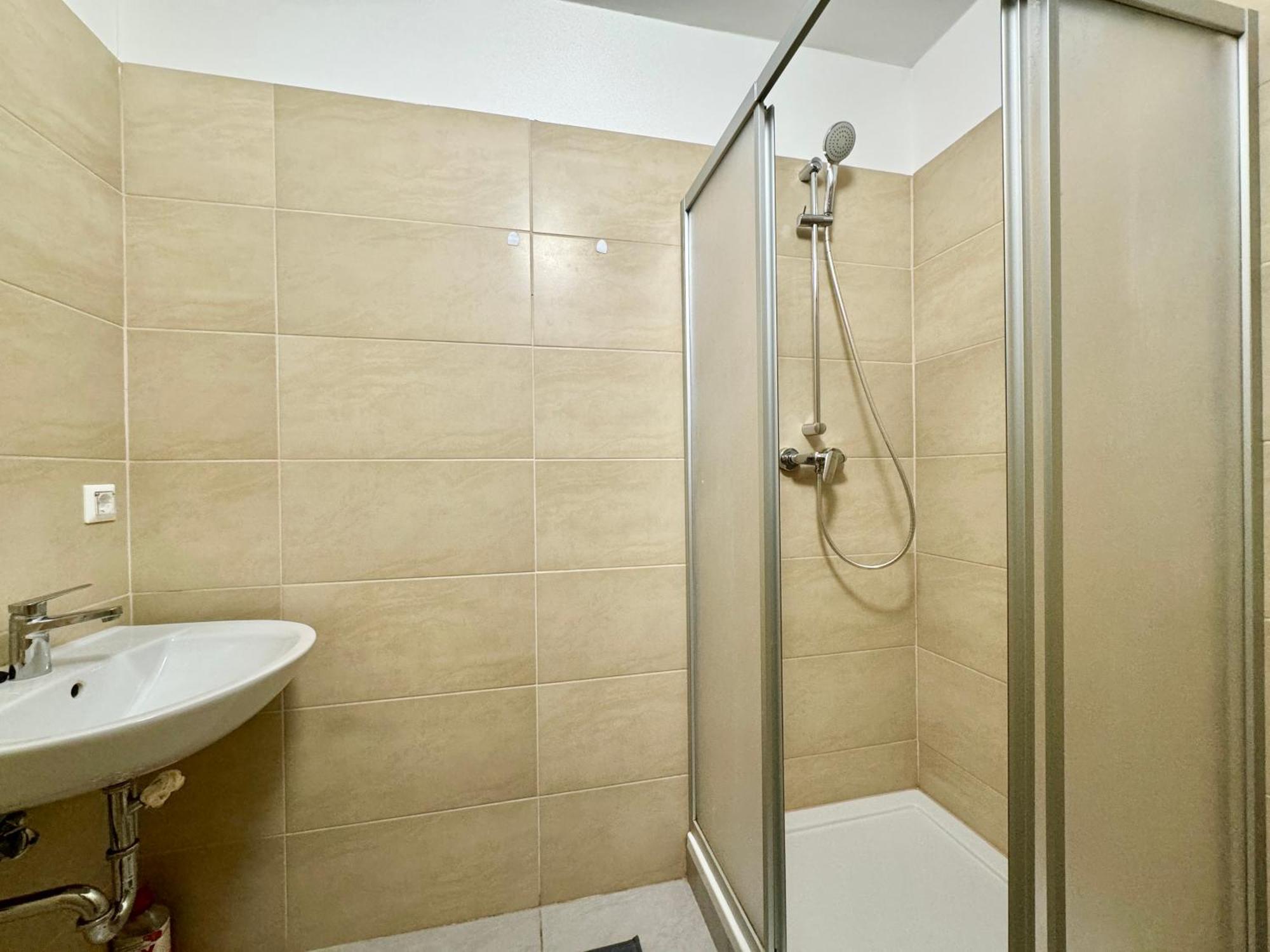 Stylish Schonbrunn Apartments With Free Parking Wien Exterior foto